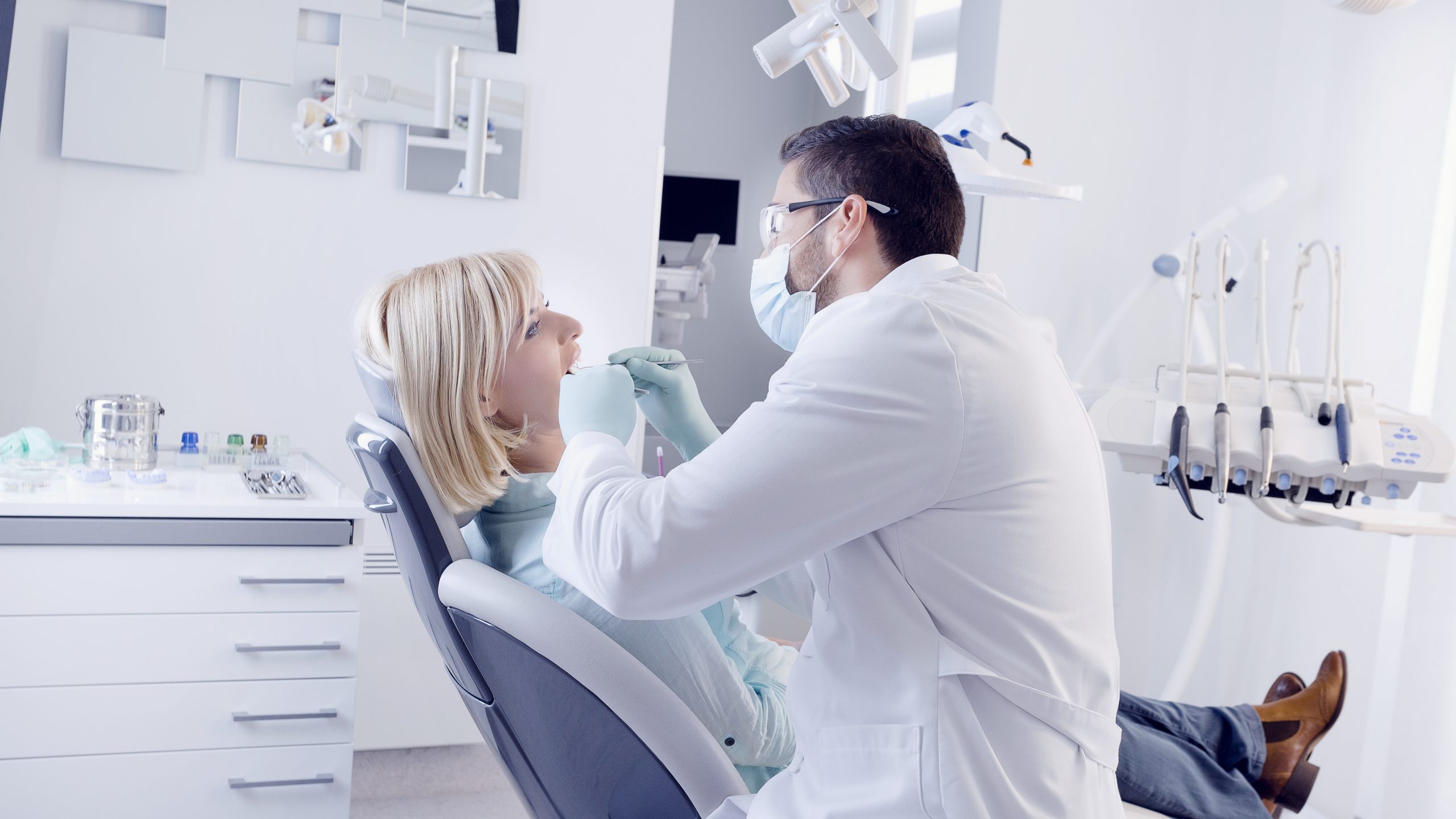 Dentist in Magnolia, KY